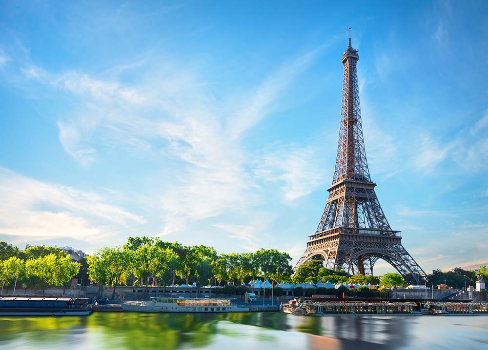 Fly our partner airlines to Paris, this summer’s hot spot