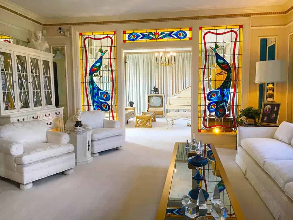 Take a tour inside Graceland