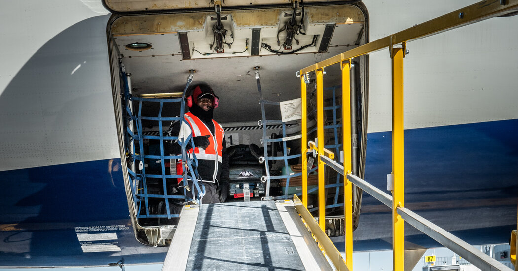 Your Bag’s Hidden Journey From Check-In to Plane