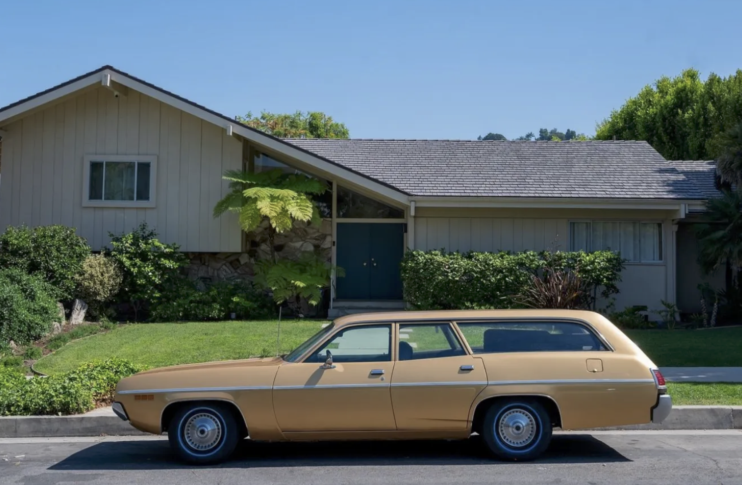 Experience The Brady Bunch House